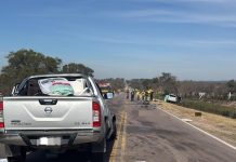 Trágico choque frontal en Córdoba entre una camioneta y un auto: un hombre y una menor de edad murieron