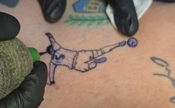 Un fanático se tatuó el quite de Paredes ante Egipto: la reacción del jugador de la Selección