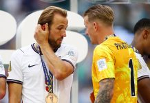 Un lector de labios reveló el lamento de Harry Kane en plena goleada ante Francia en el Mundial: la frase que involucró a la Argentina