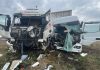 Un muerto y dos heridos tras un brutal choque entre dos camiones en La Pampa