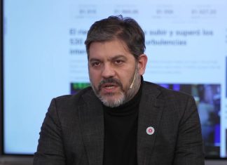 Carlos Bianco: “No puede ser Cristina Kirchner el eje principal de una campaña política”