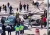Cayeron dos autos desde un puente tras chocar con un guardarrail en Mendoza: hay un muerto y seis heridos