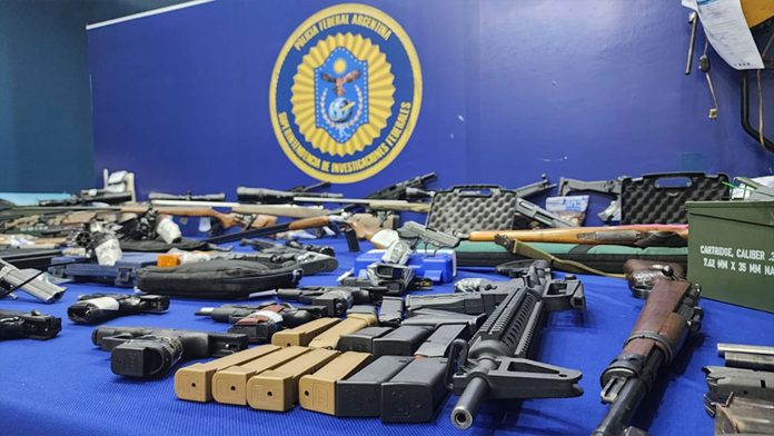 Confirmaron el procesamiento de 11 acusados por una red de desvío de armas a mercados ilegales