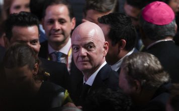 Crisis en la FIFA: despidieron al número 3 del organismo que había desafiado públicamente a Infantino por el plan de venta del Mundial