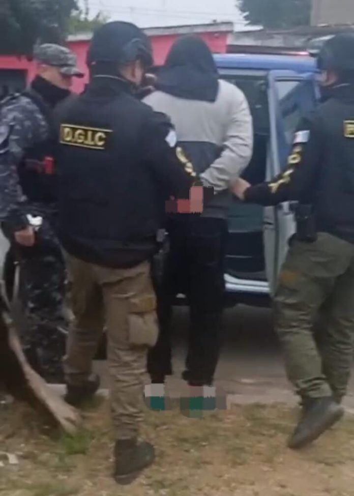 Detuvieron a un patovica que atacó a un adolescente en un boliche de Córdoba y le provocó una doble fractura de mandíbula