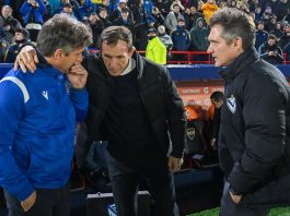 El divertido cruce entre Arruabarrena y Guillermo Barros Schelotto tras el empate entre Boca y Vélez: “Me voy porque él pide que me vaya”