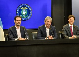 El Gobierno, condicionado por la economía: fisuras en el discurso y enojo con eco K