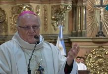 En su primera misa como nuncio, Banach transmitió dos mensajes de León XIV antes de la histórica visita al país
