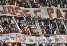 Estalló una nueva interna en la barra brava de Huracán: balazos, facas y detenidos tras un feroz ataque en una plaza