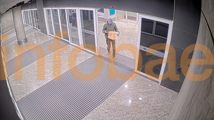 Insólito: quiso hacerle una broma a una amiga, dejó un riñón en una conservadora en Aeroparque y terminó detenido