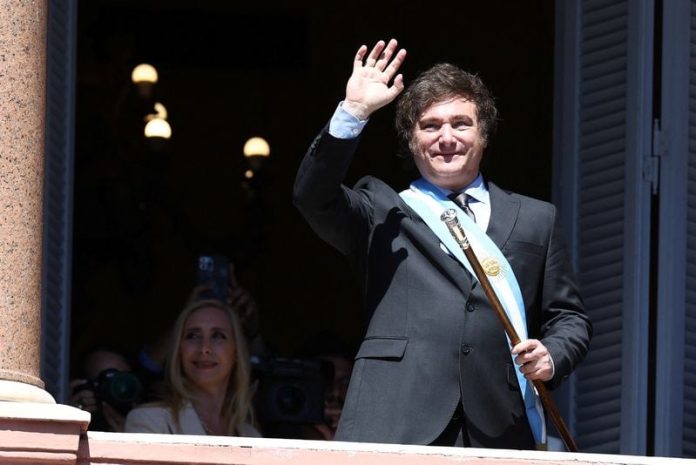 Javier Milei confirmó que ya eligió a su compañero de fórmula con el que buscará la reelección, aunque aún no revelará el nombre