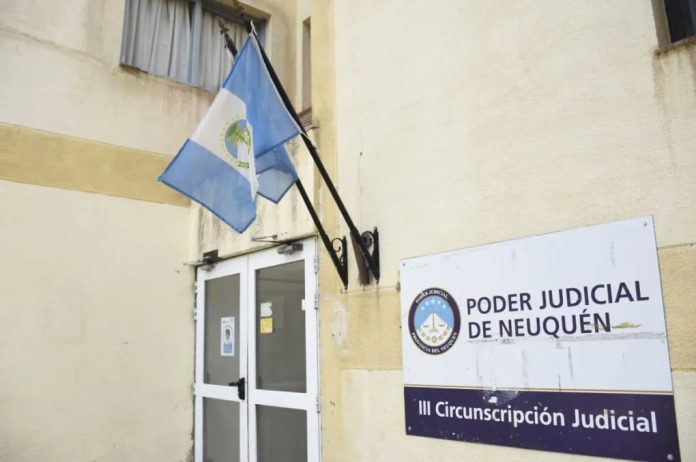 “La casa va a terminar quemada”: amenazó a un hombre por una deuda, fue a buscar un arma y lo mató