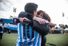 La historia de amor detrás del beso “a lo Casillas y Sara Carbonero” en el festejo del campeón del fútbol femenino en Argentina