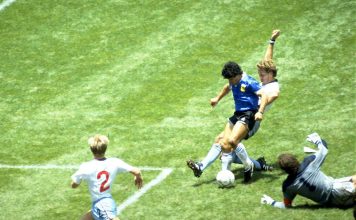 La millonaria cifra a la que se vendería la pelota que usó Maradona para sus dos goles ante Inglaterra en el Mundial 1986: cuándo será la subasta