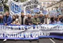 Los tres reclamos urgentes que le hizo la CGT al Gobierno para aliviar el endeudamiento de familias y pymes
