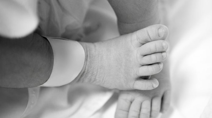 Mujeres sin red que consumen en el embarazo, bebés que nacen con síndrome de abstinencia: una sociedad rota, un síntoma que no se ve