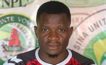 Se desplomó en un partido, afirmaron que “volvió a la vida” y se desató un escándalo: el confuso episodio detrás de la muerte de un futbolista nigeriano de 32 años