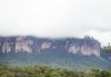 Una pareja de argentinos visitó la cascada más alta del mundo: “Fueron cinco horas de navegación y una de caminata por la selva”
