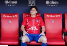De los silbidos a los aplausos: el cambio del público del Atlético de Madrid con Julián Álvarez y el golazo que le sacaron en la línea