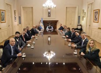 Javier Milei reúne al Gabinete con un temario de alto voltaje: las PASO, el proyecto de Malvinas y el Presupuesto 2027