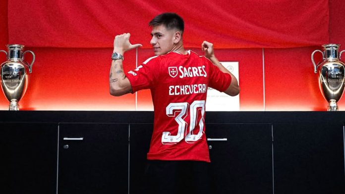 La presentación del Diablito Echeverri en el Benfica tras ser cedido por el Manchester City: “Vamos a cumplir todos los objetivos”