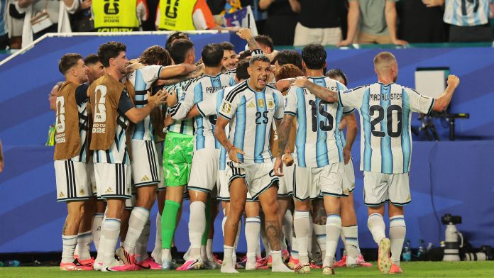 La selección argentina jugará un amistoso ante Bolivia en su primer partido tras el Mundial: hora, TV y todo lo que hay que saber
