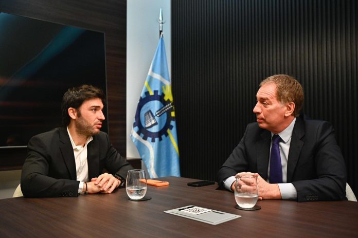 LLA analiza bajar a su candidato a gobernador en Chubut para acompañar la reelección de Torres