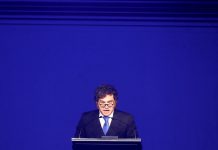 Los mensajes internos que aceleraron la cadena nacional, los planes previos de Milei y la vuelta de Santiago Caputo