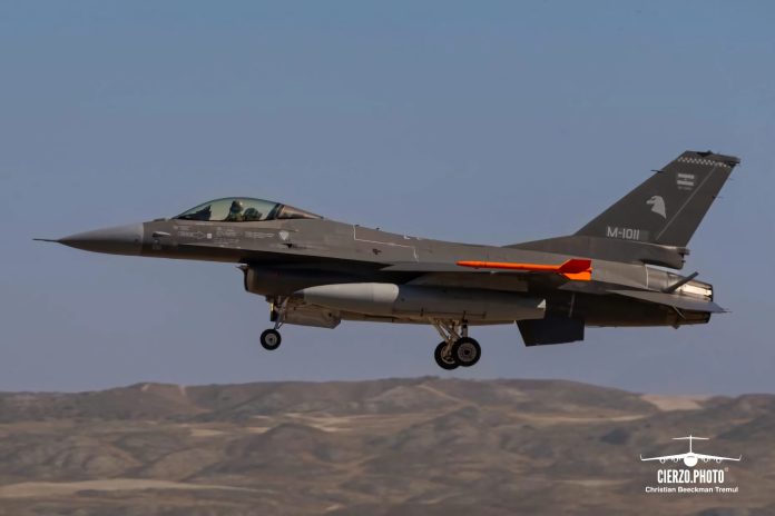Seis F-16 llegan a la Argentina: cómo será el traslado desde Dinamarca hasta Río Cuarto