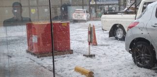 Tras la fuerte granizada que provocó daños e inundaciones en Córdoba, activaron un alerta meteorológica para el domingo