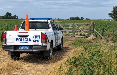 Ayudaba a carnear un chancho cuando un amigo disparó por accidente y lo mató