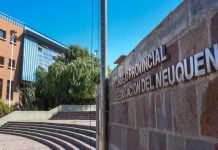 El Gobierno de Neuquén despidió a cinco empleados públicos por ausencias injustificadas