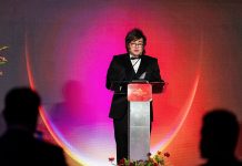 El “solitario” de Milei está difícil: en la cuenta regresiva al 2027, todos se reprochan la falta de resultados