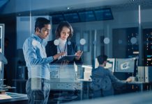 Es argentino, está entre los número uno de una empresa a nivel global y muestra cómo la IA transforma su negocio