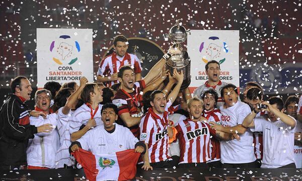 Estudiantes de La Plata jugará su sexta final de Copa Libertadores: la tabla histórica del torneo y la disputa Argentina-Brasil que podría dirimir