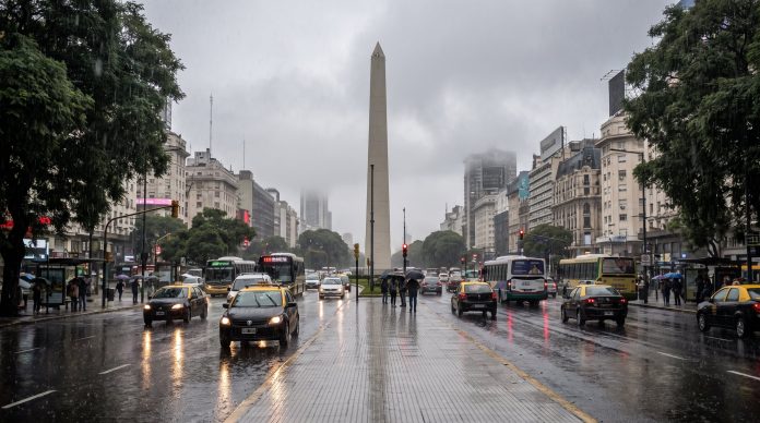 Hasta cuándo seguirá la lluvia en el AMBA y cómo seguirá el tiempo durante el fin de semana largo
