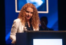 La embajadora de Israel alertó sobre el avance del antisemitismo y dijo que hay más atentados contra sedes diplomáticas
