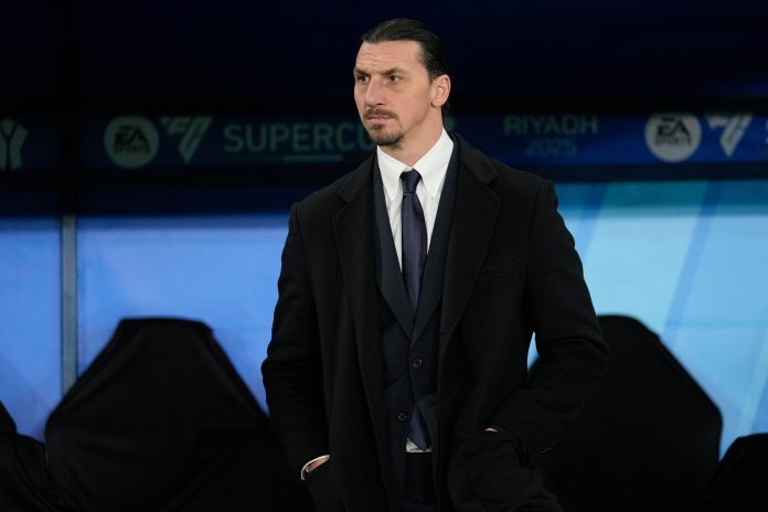 La exclusiva Ferrari negra que se regaló Zlatan Ibrahimovic por su cumpleaños: cuánto cuesta y cuál es su velocidad máxima