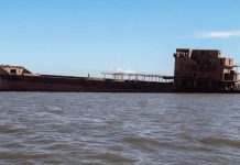La insólita historia del “barco fantasma” de 107 metros quedó a la deriva en el río Paraná por las crecidas