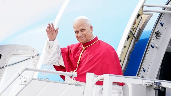 Más de 20 mil voluntarios se inscribieron para colaborar en la visita del papa León XIV: cómo será la selección final y qué tareas cumplirán