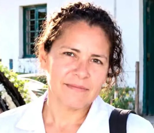 «Nos falta una maestra»: los sindicatos docentes se movilizan hoy a la casa de Corrientes en el centro porteño