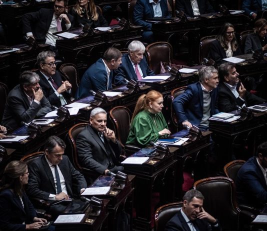 Por falta de consensos, no se aprobó ningún proyecto sobre endeudamiento familiar y el tema volvió a comisión
