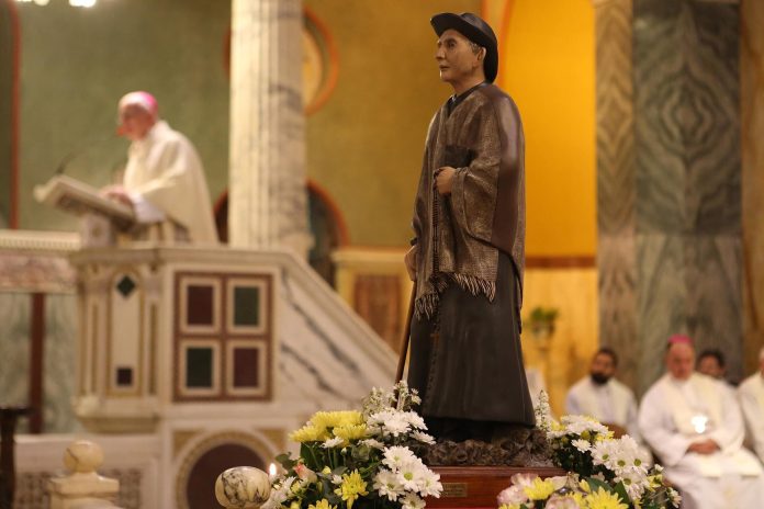 Se cumplen diez años de la canonización del Cura Brochero y lo homenajean con una canción